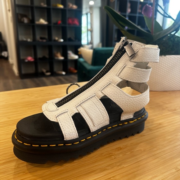 Dr. Martens white Olsen platform sandal women’s size 7 - Picture 3 of 5